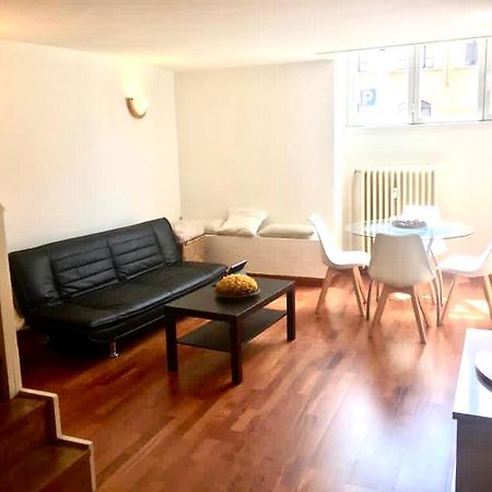 Yourvacanza Navigli Loft Apartment Милано Екстериор снимка