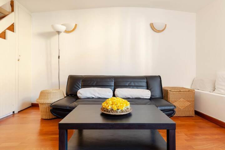 Yourvacanza Navigli Loft Apartment Милано Екстериор снимка